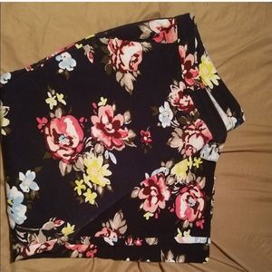 Old Navy pixie floral pants